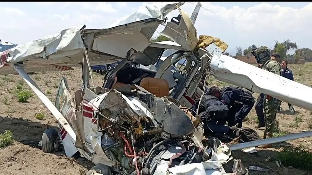 Avioneta se desploma en Puebla