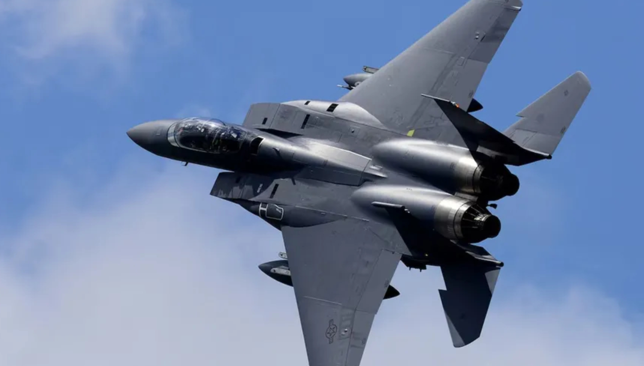 Irán derriba avión de combate de Estados Unidos