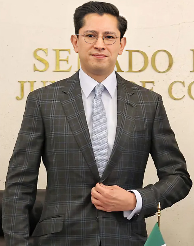 Senado ratifica a Roberto Velasco como nuevo canciller