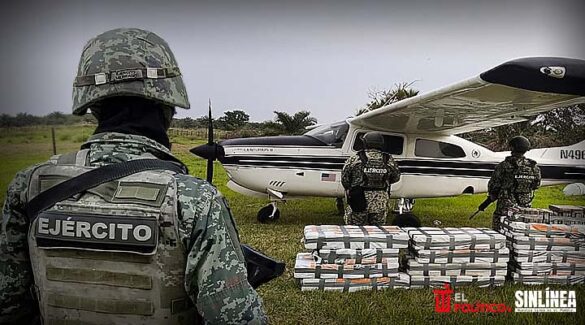 Aseguran avioneta con 636 kilos de cocaína en Tabasco