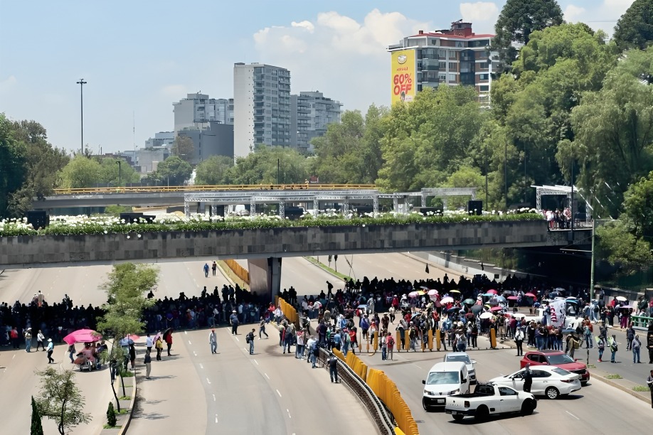 CNTE intensifica protestas tras represión en Oaxaca