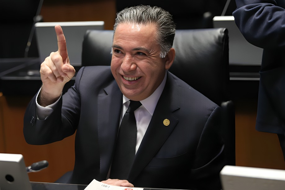 Enrique Inzunza se echa para atrás y anuncia que no se presentará al Senado