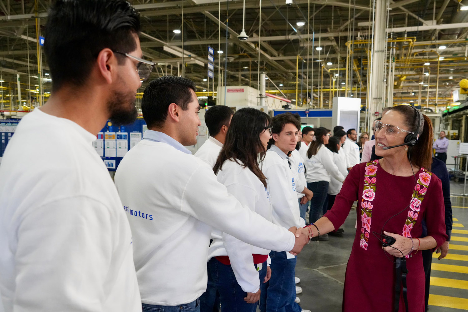 Sheinbaum anuncia inversión de General Motors