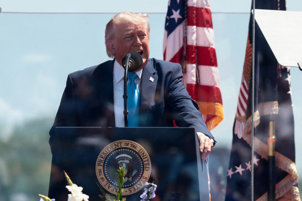 Trump se protege contra investigaciones