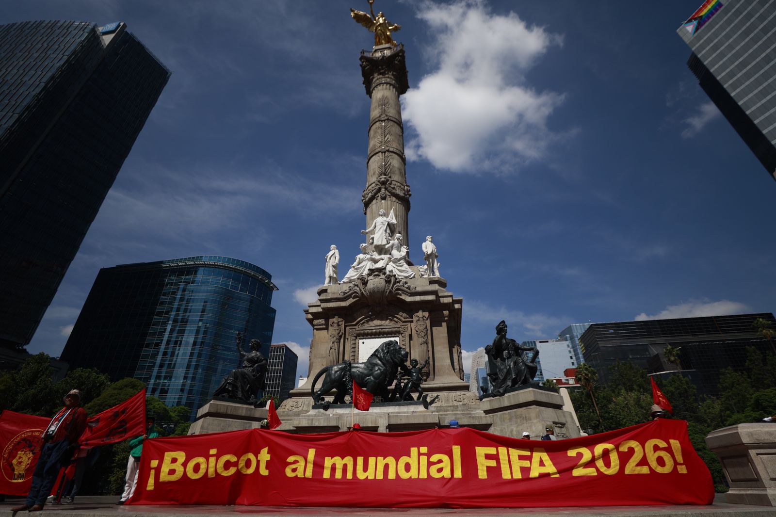 CNTE amenaza con mantener protestas durante el Mundial