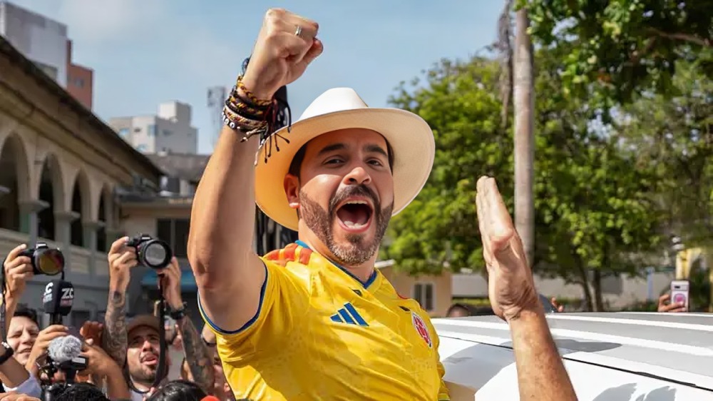 Declaran presidente de Colombia a De la Espriella