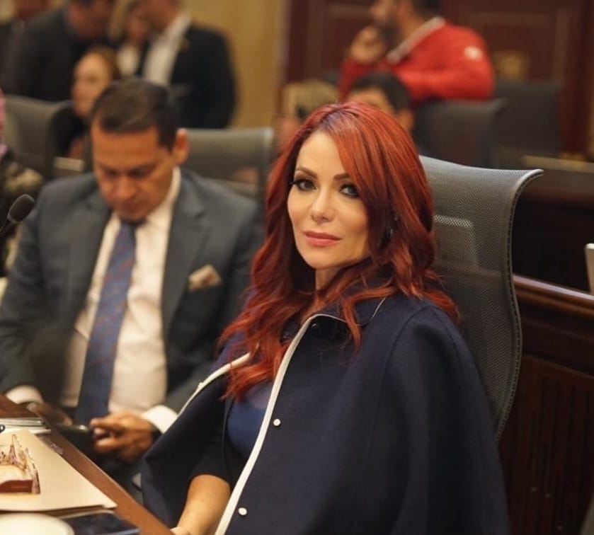 Gustavo Petro califica como extorsión la orden de suspensión