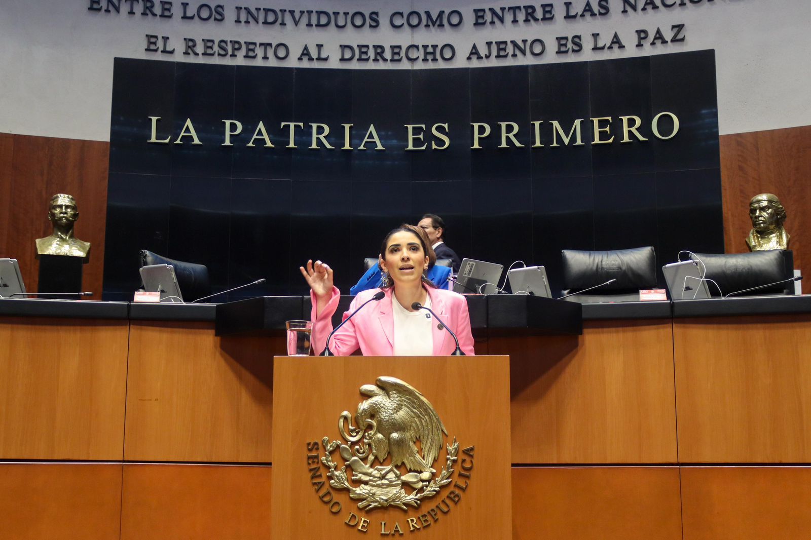 Teresa Ealy critica desconexión de la realidad de la oposición
