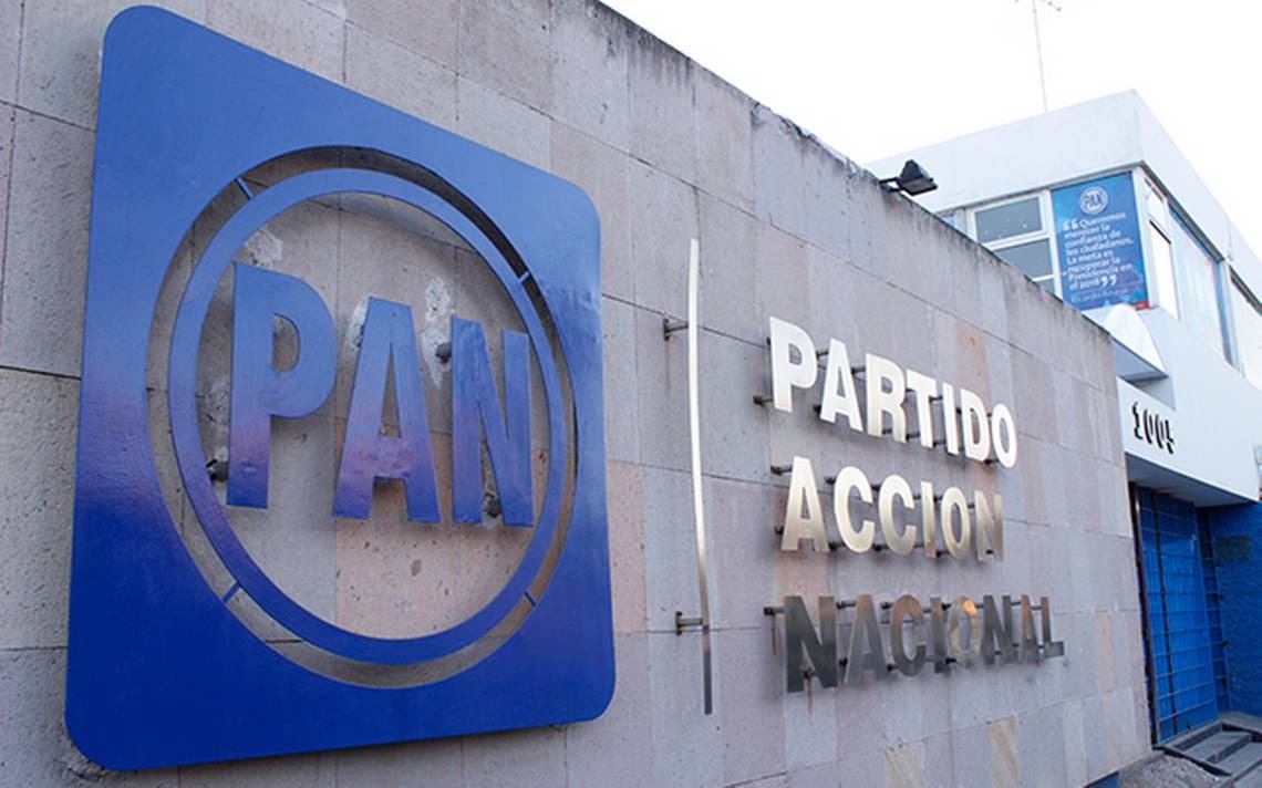 PAN acusa a AMLO de crímenes de lesa humanidad