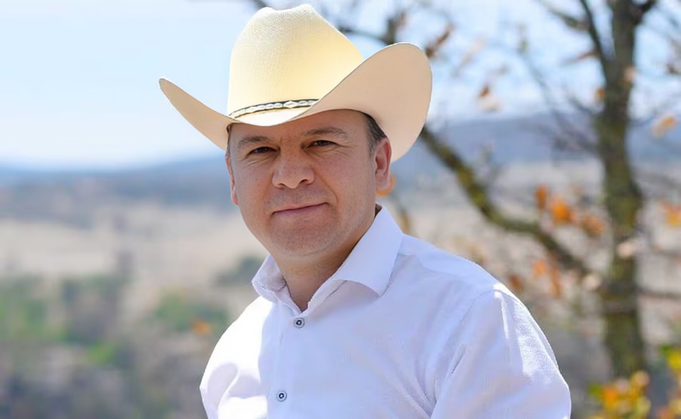 EU investigan al gobernador de Durango, Esteban Villegas