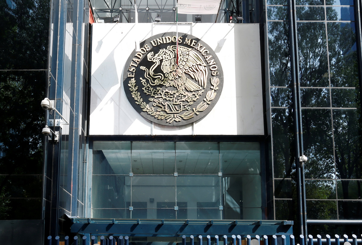 Ulises Lara renuncia a la Fiscalía General de la República