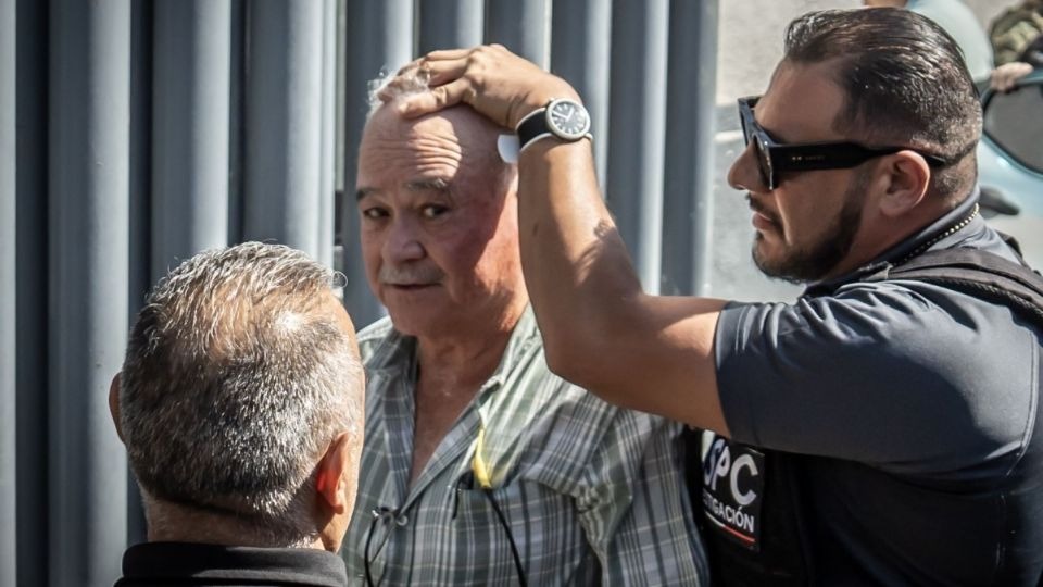 Ernesto Ruffo enfrenta proceso tras las investigaciones financieras realizadas por la FGR.