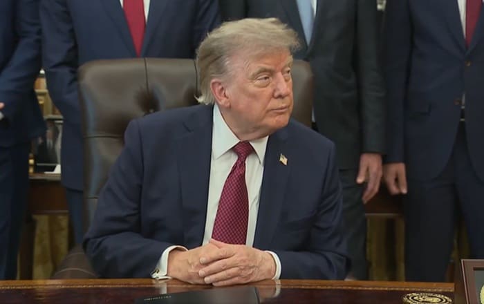 Trump analiza aranceles a lechugas mexicanas por diarrea