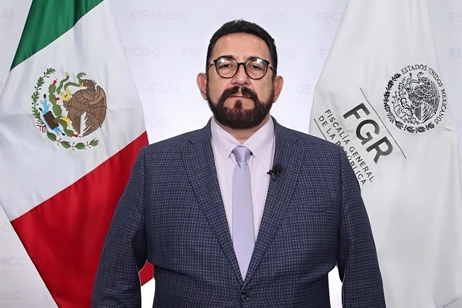 Ulises Lara renuncia a la Fiscalía General de la República
